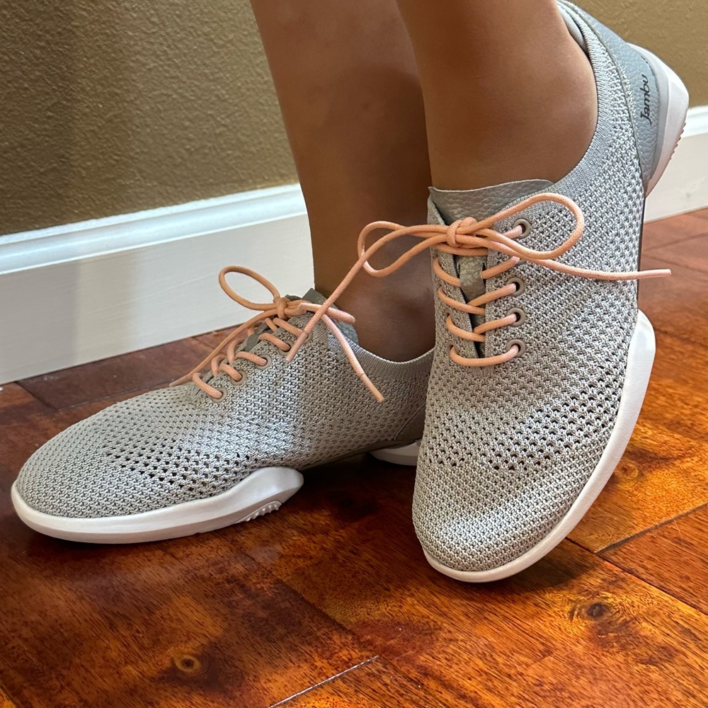 Vegan Sneakers - NEW